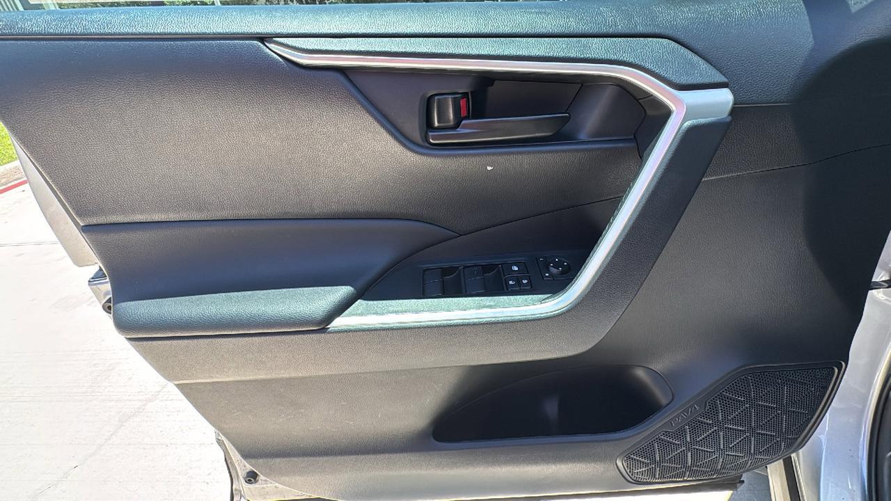 2024 Toyota RAV4 Hybrid LE  Selma TX