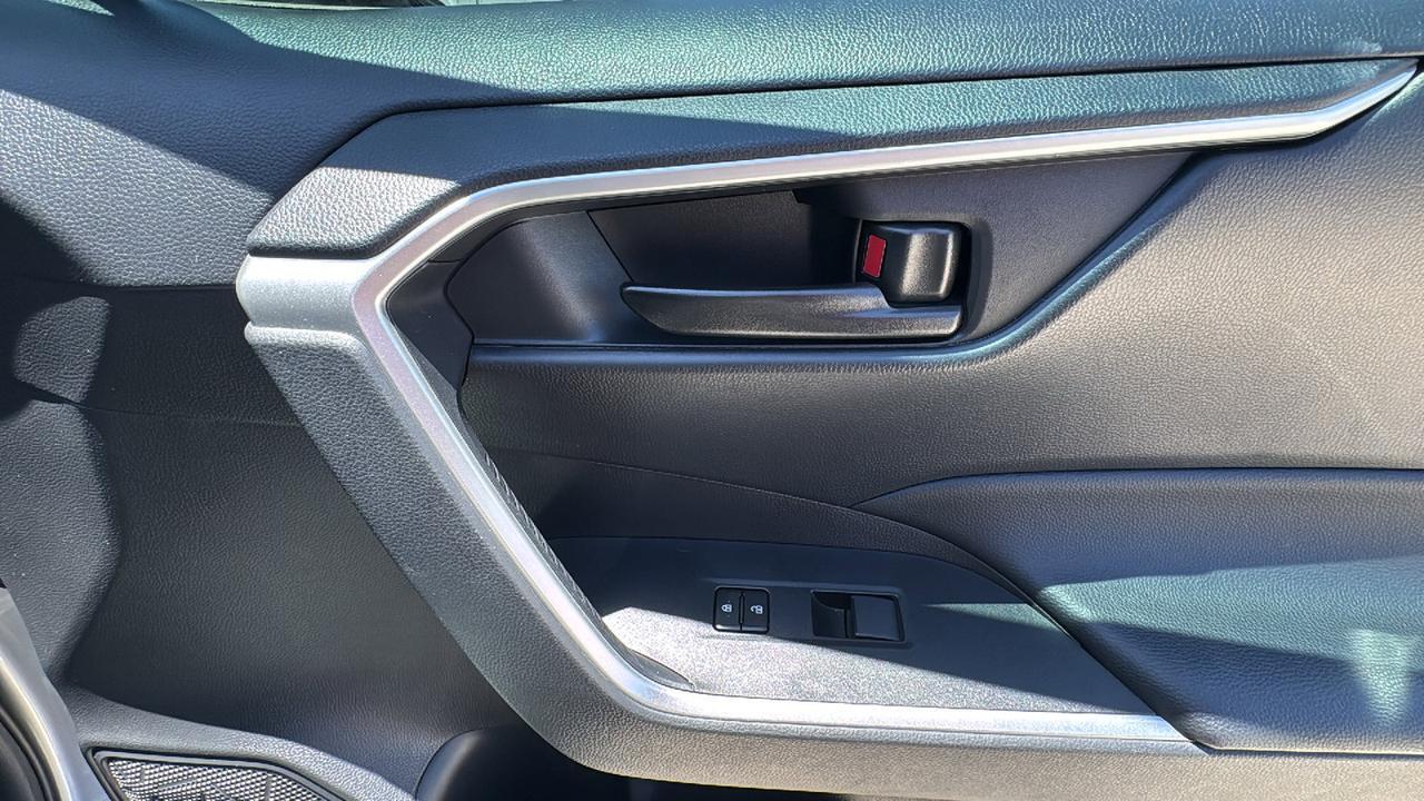 2024 Toyota RAV4 Hybrid LE  Selma TX