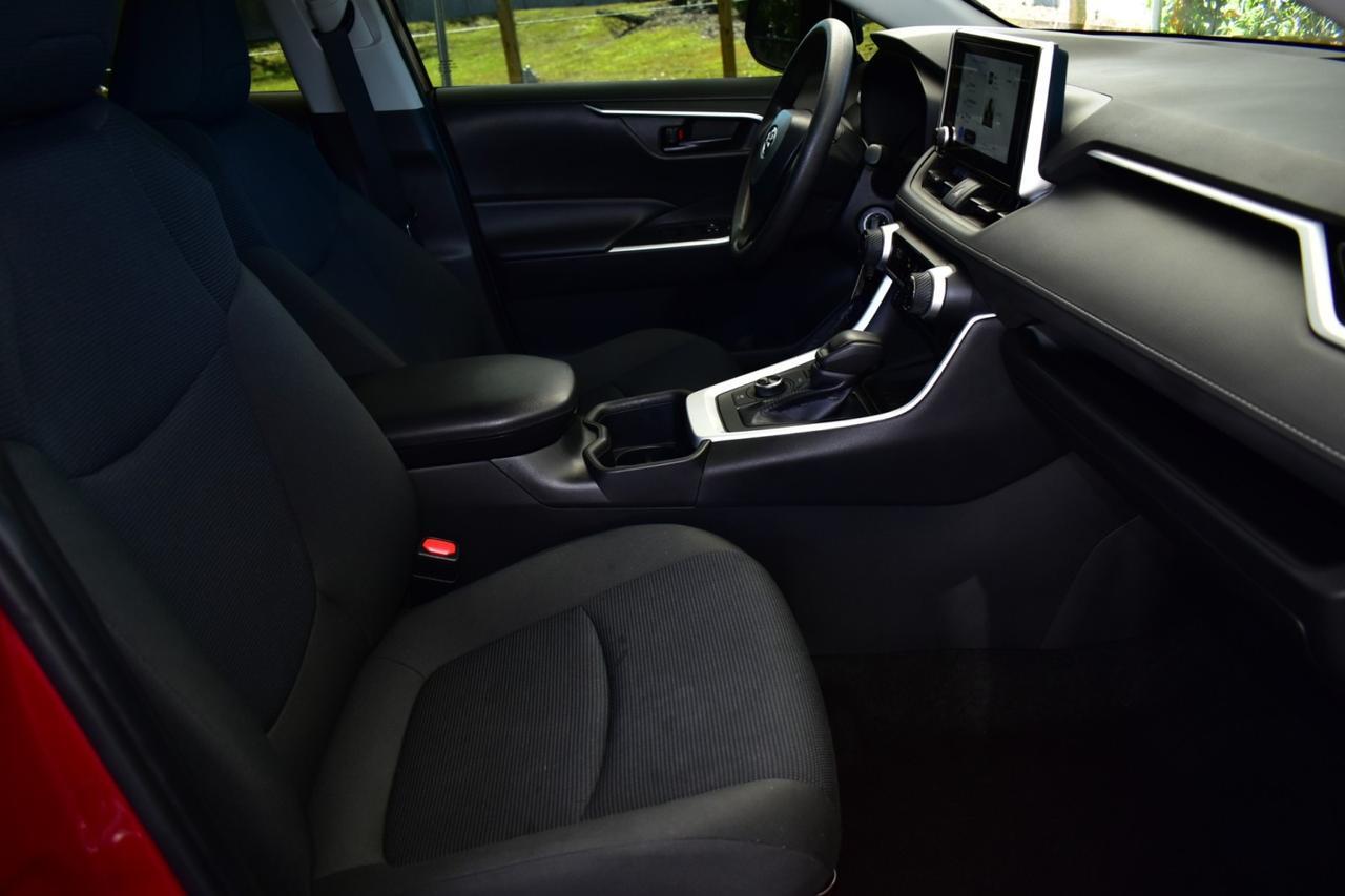 2024 Toyota RAV4 Hybrid LE Tampa FL