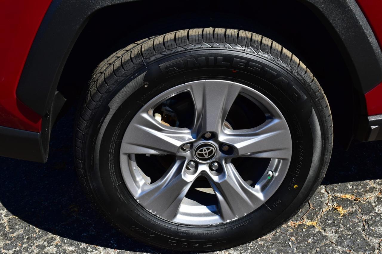 2024 Toyota RAV4 Hybrid LE Tampa FL