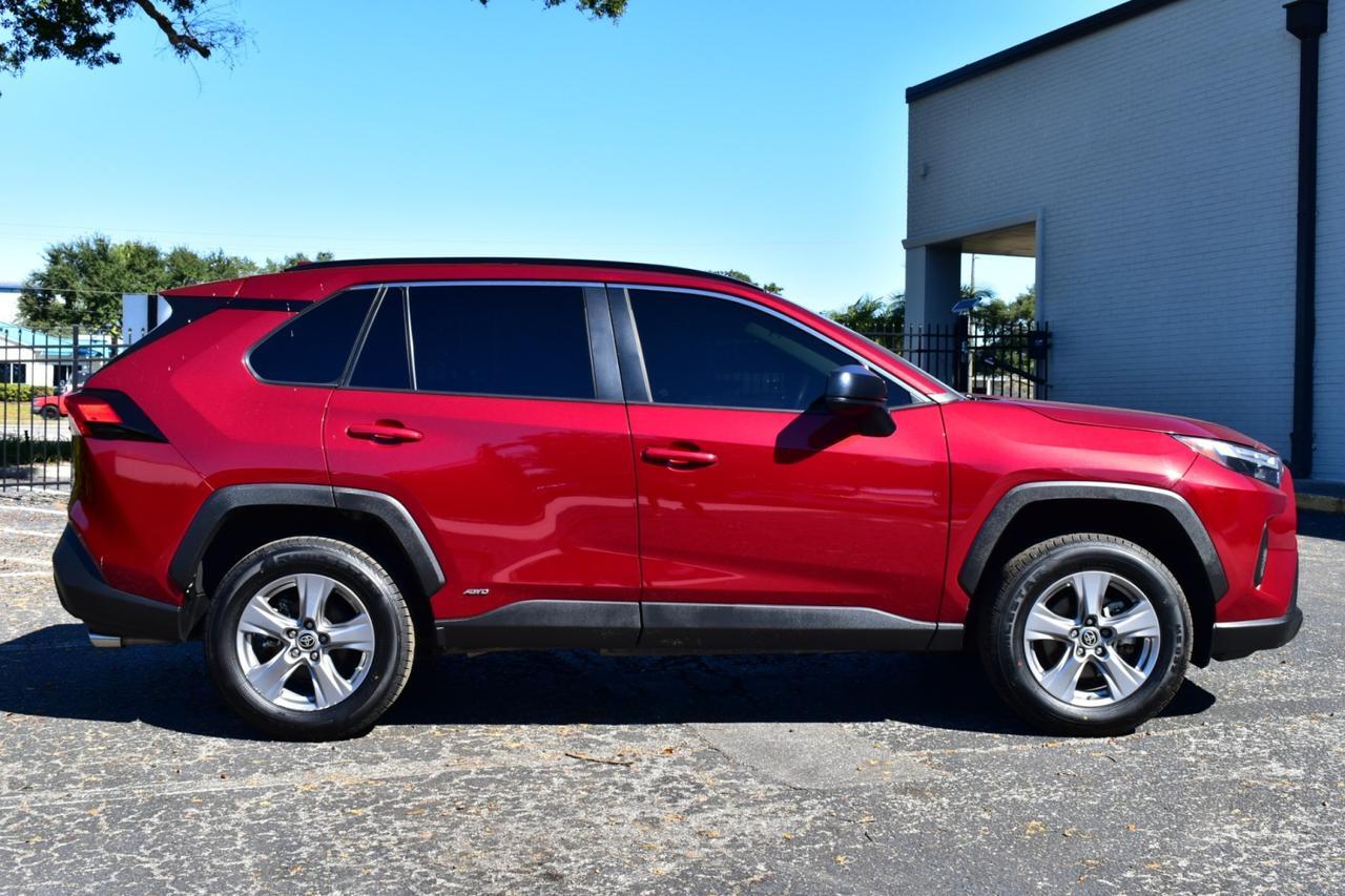 2024 Toyota RAV4 Hybrid LE Tampa FL