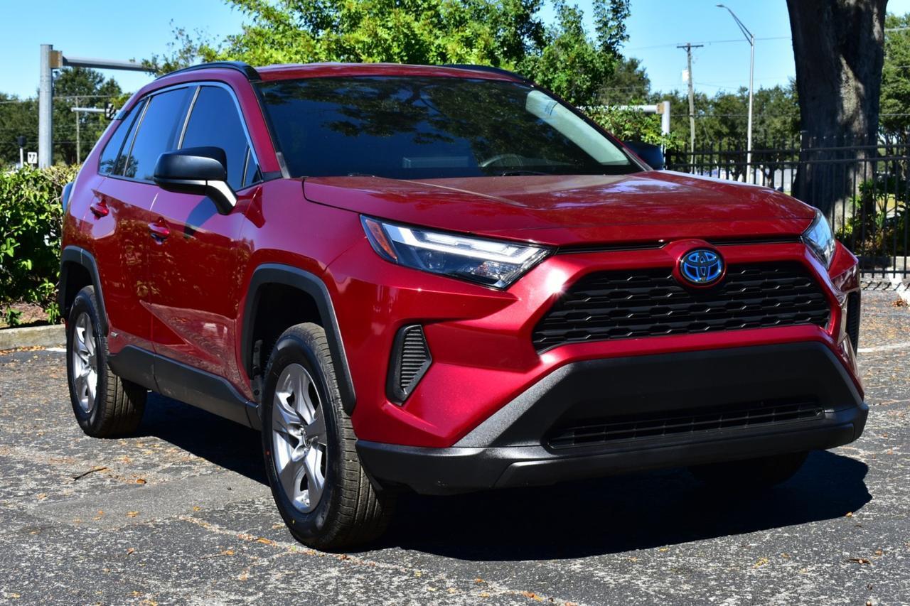 2024 Toyota RAV4 Hybrid LE Tampa FL