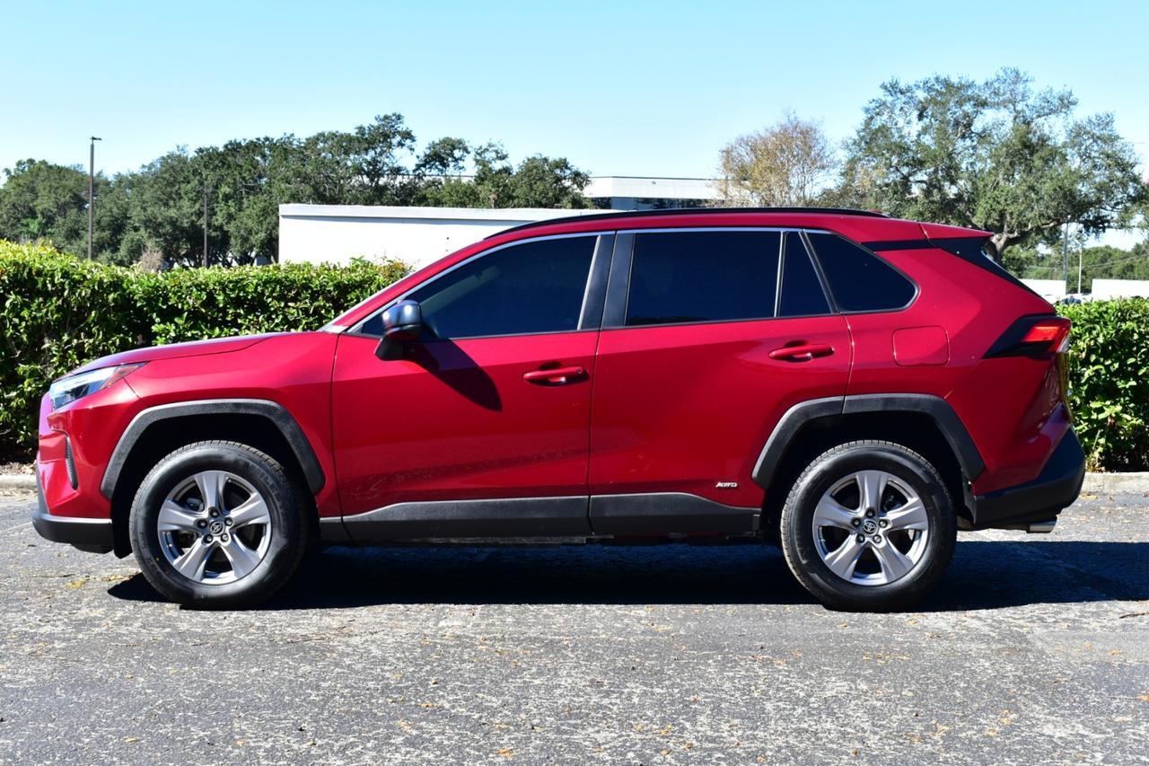 2024 Toyota RAV4 Hybrid LE Tampa FL