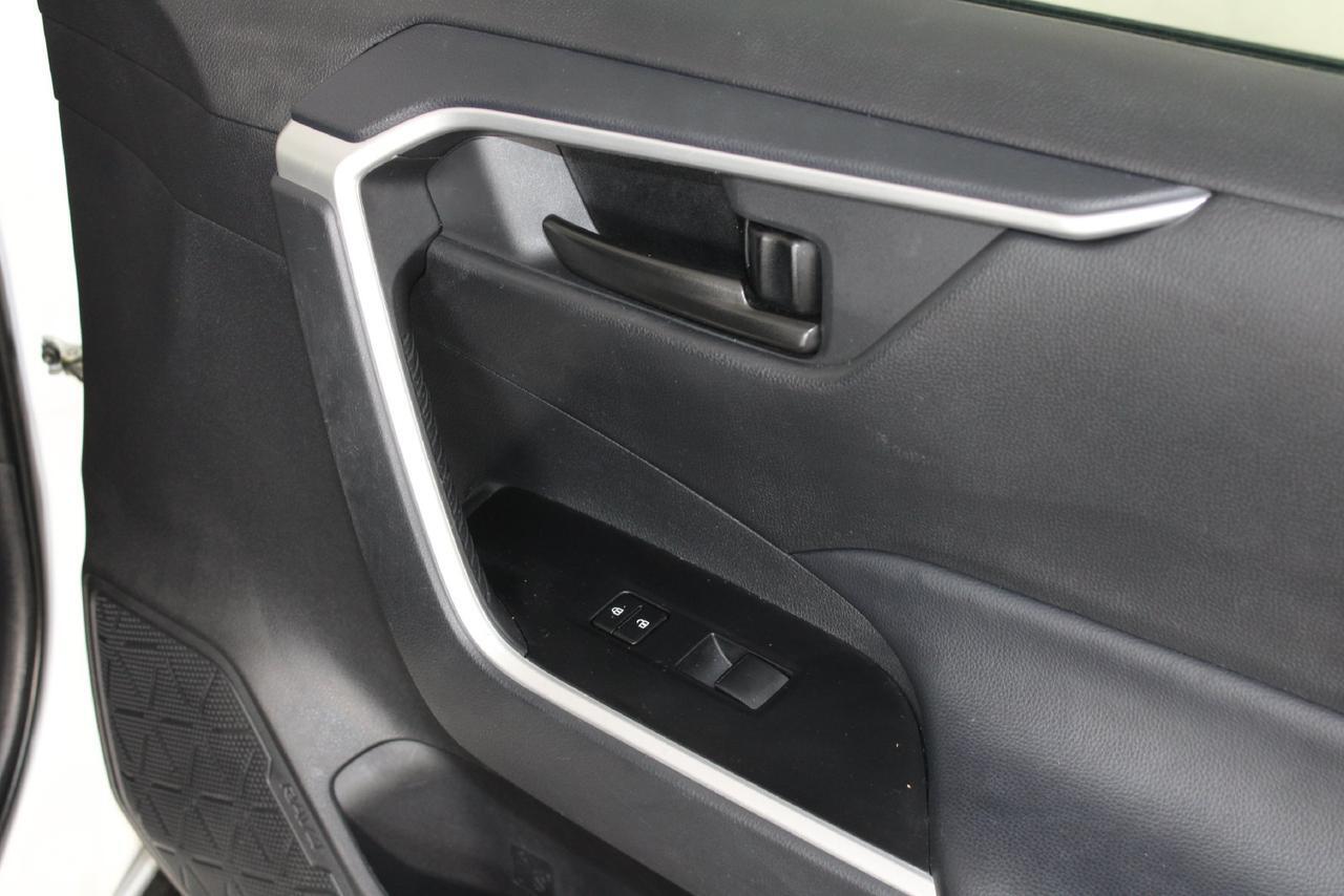 2024 Toyota RAV4 Hybrid LE Manassas VA