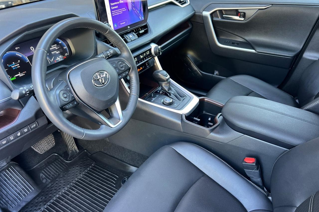 2024 Toyota RAV4 Hybrid Limited Roseville CA