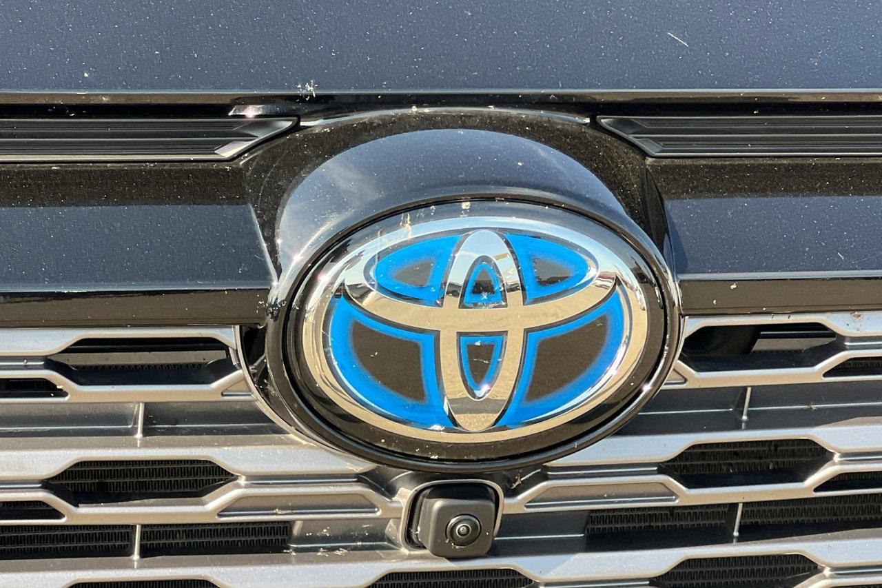 2024 Toyota RAV4 Hybrid Limited Roseville CA