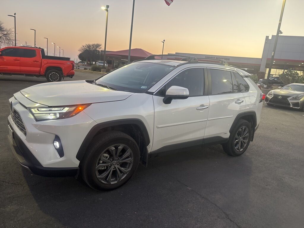 2024 Toyota RAV4 Hybrid