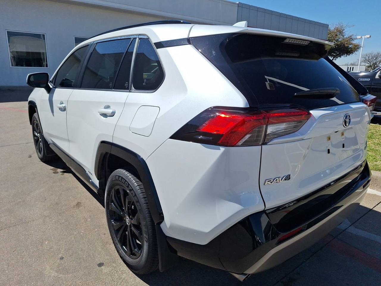 2024 Toyota RAV4 Hybrid SE Hurst TX