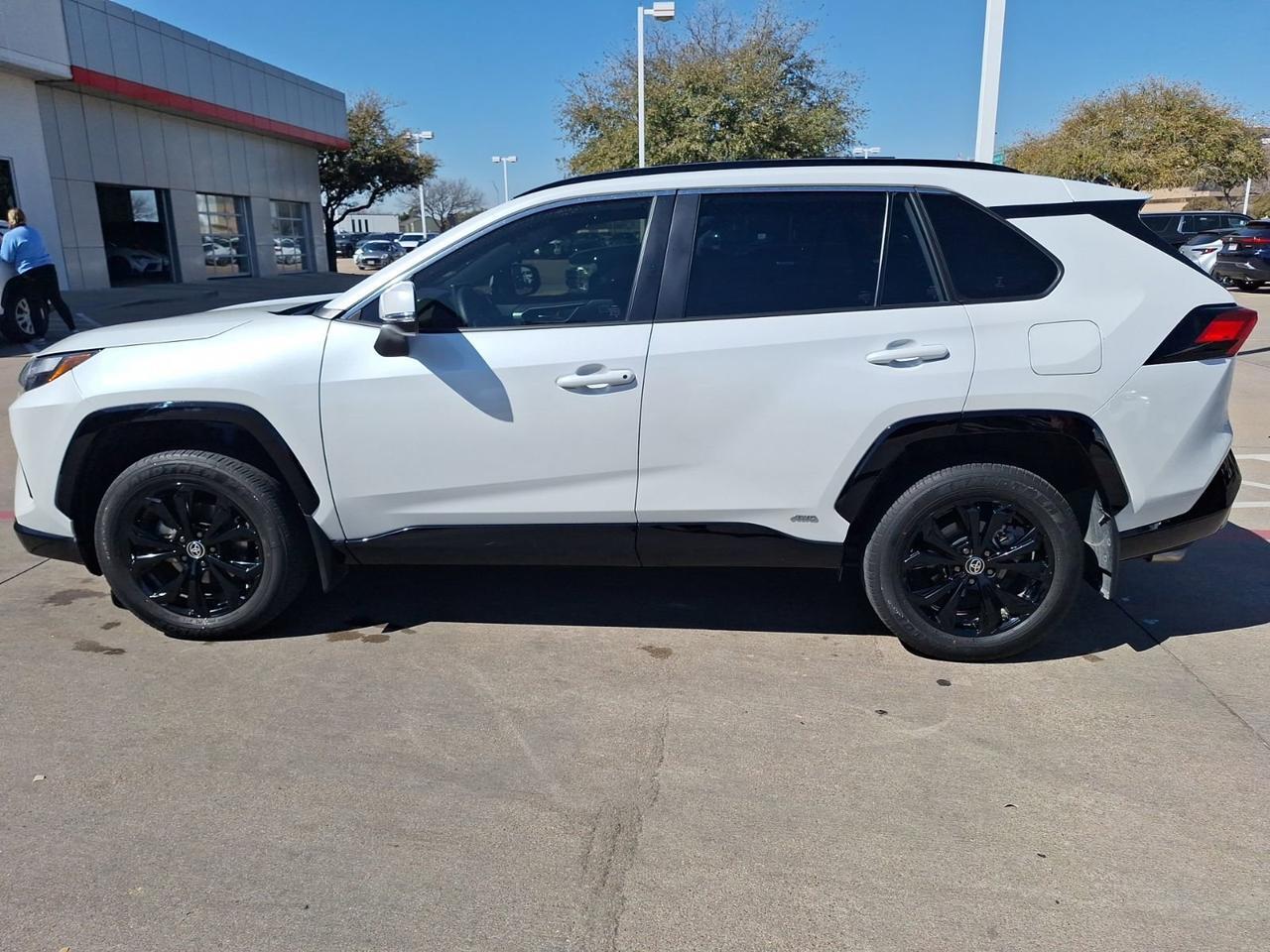 2024 Toyota RAV4 Hybrid SE Hurst TX