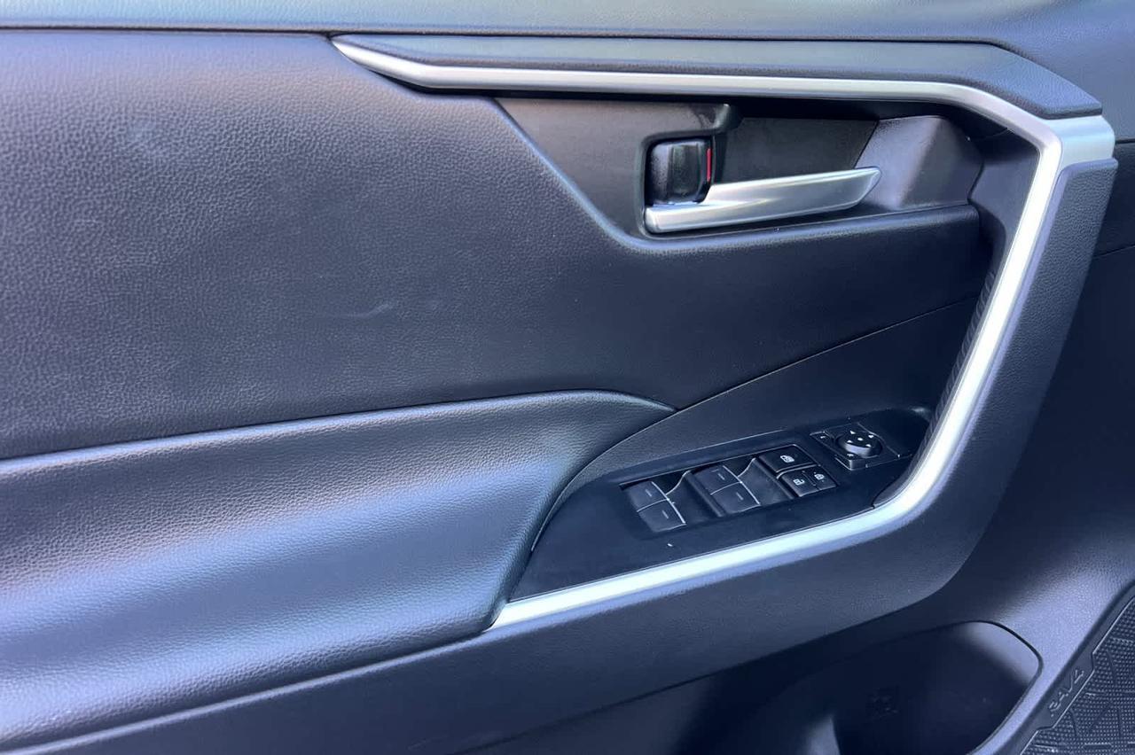 2024 Toyota RAV4 Hybrid SE Roseville CA