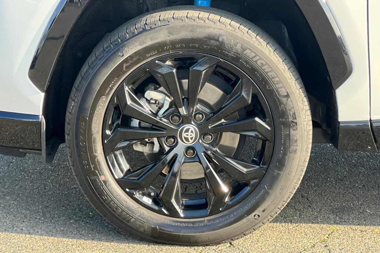 2024 Toyota RAV4 Hybrid SE Roseville CA