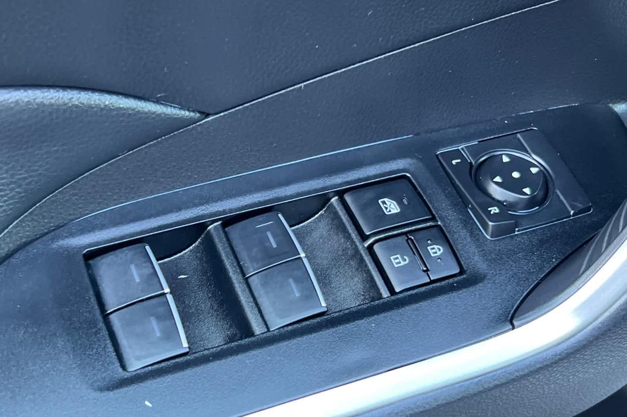 2024 Toyota RAV4 Hybrid SE Roseville CA