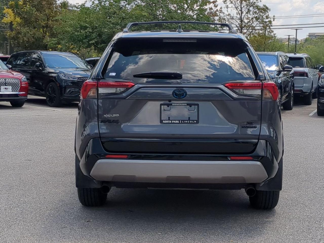 2024 Toyota RAV4 Hybrid SE