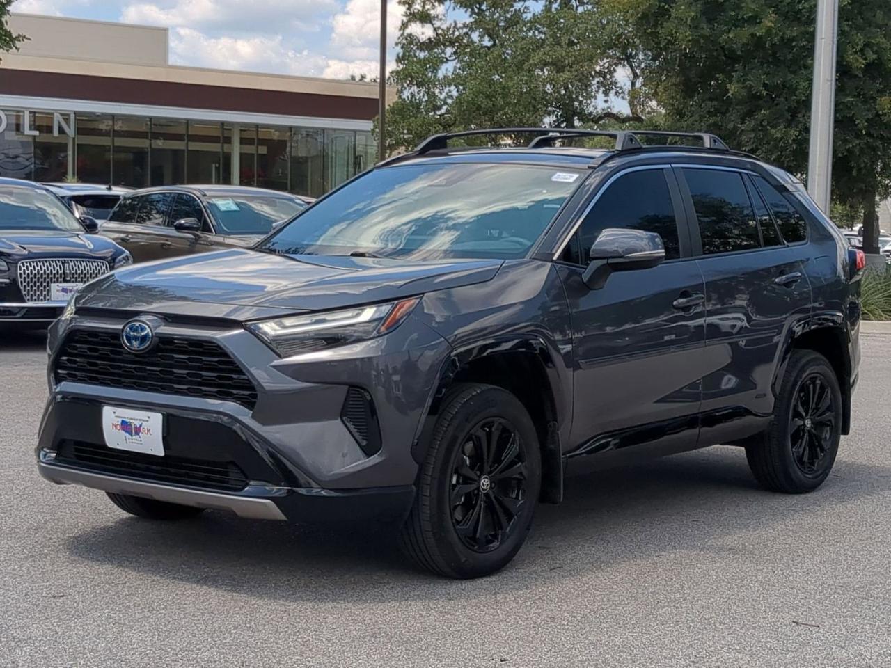 2024 Toyota RAV4 Hybrid SE