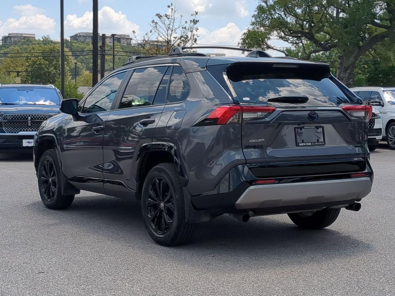 2024 Toyota RAV4 Hybrid SE