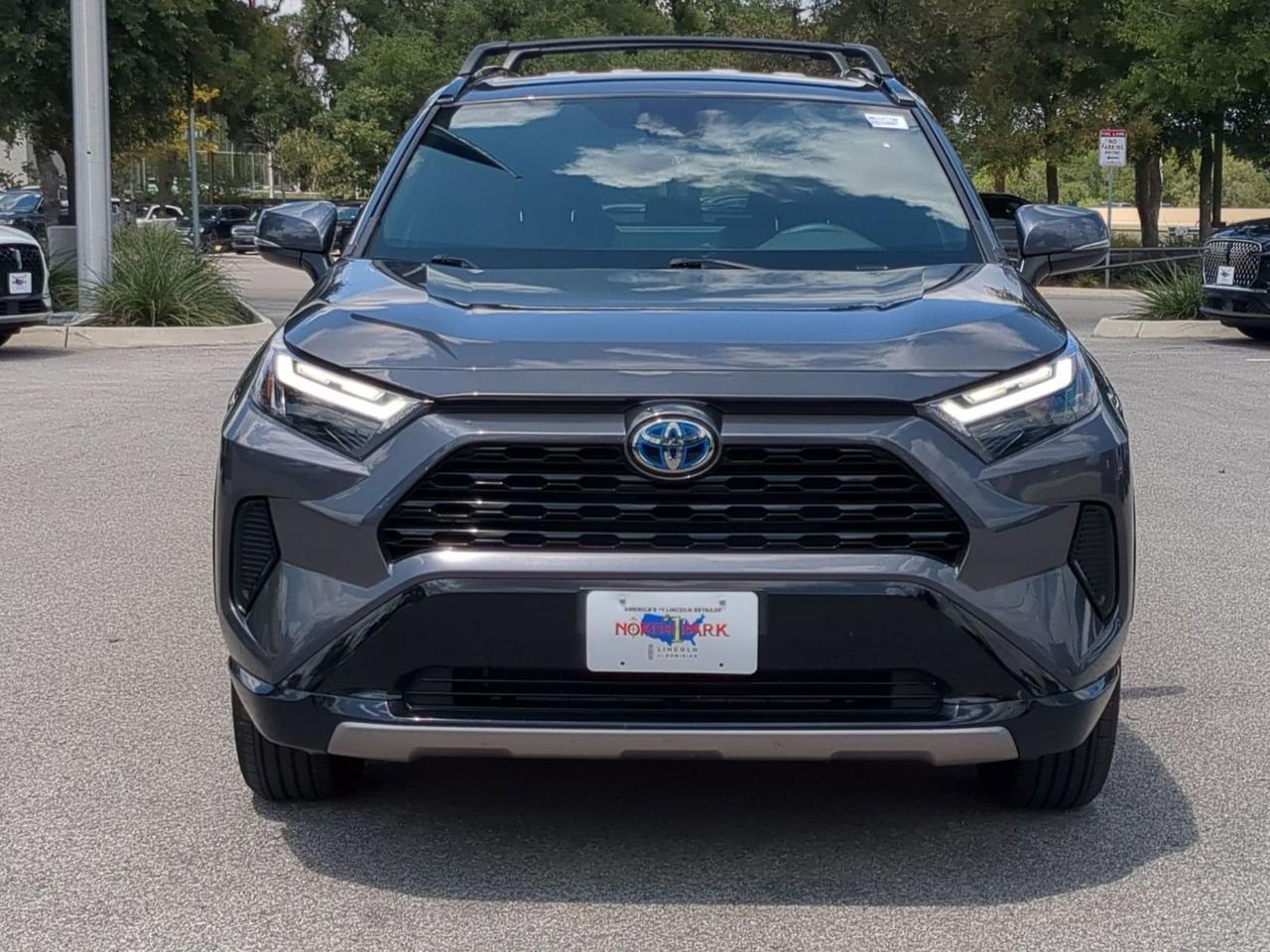 2024 Toyota RAV4 Hybrid SE