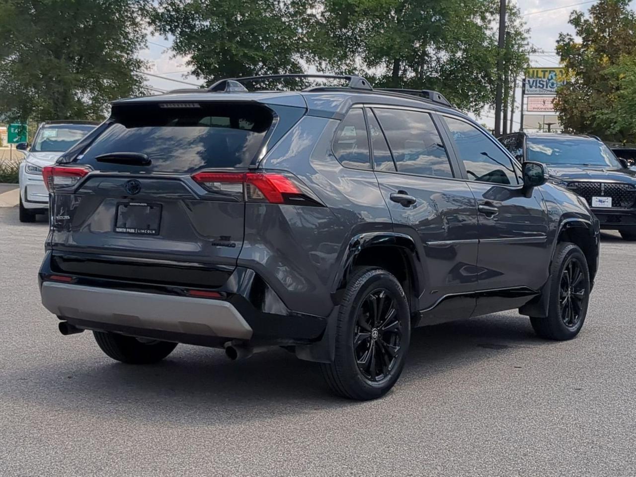 2024 Toyota RAV4 Hybrid SE