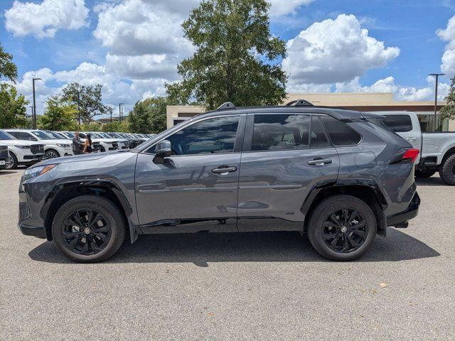 2024 Toyota RAV4 Hybrid SE