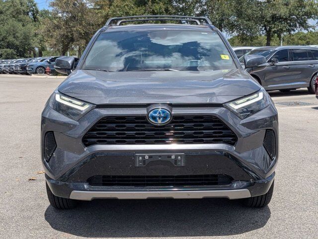 2024 Toyota RAV4 Hybrid SE
