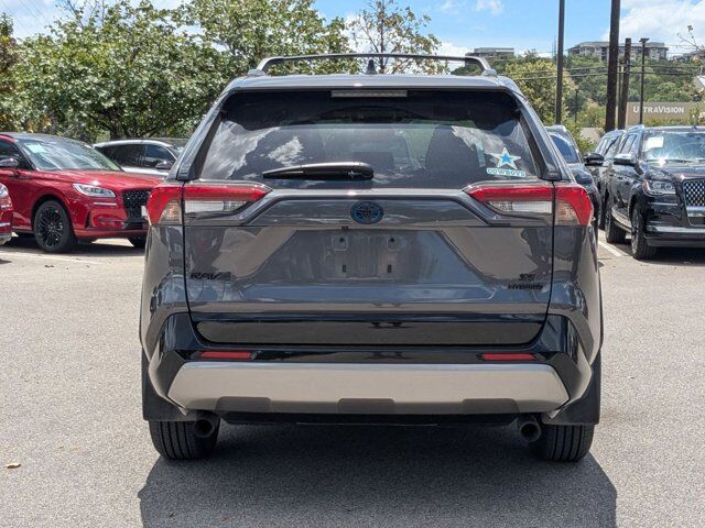 2024 Toyota RAV4 Hybrid SE