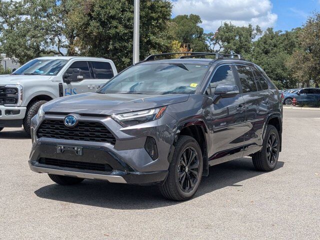 2024 Toyota RAV4 Hybrid SE