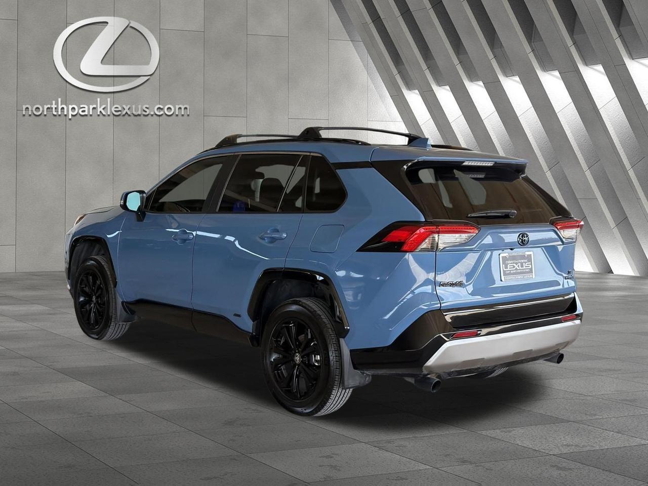 2024 Toyota RAV4 Hybrid SE