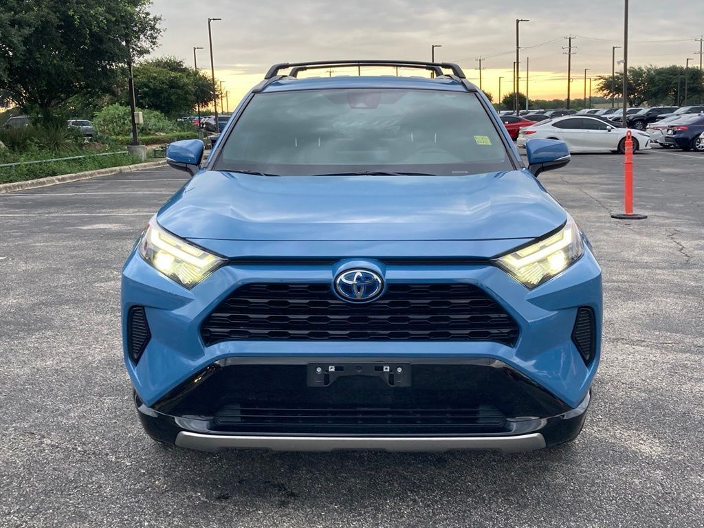 2024 Toyota RAV4 Hybrid SE