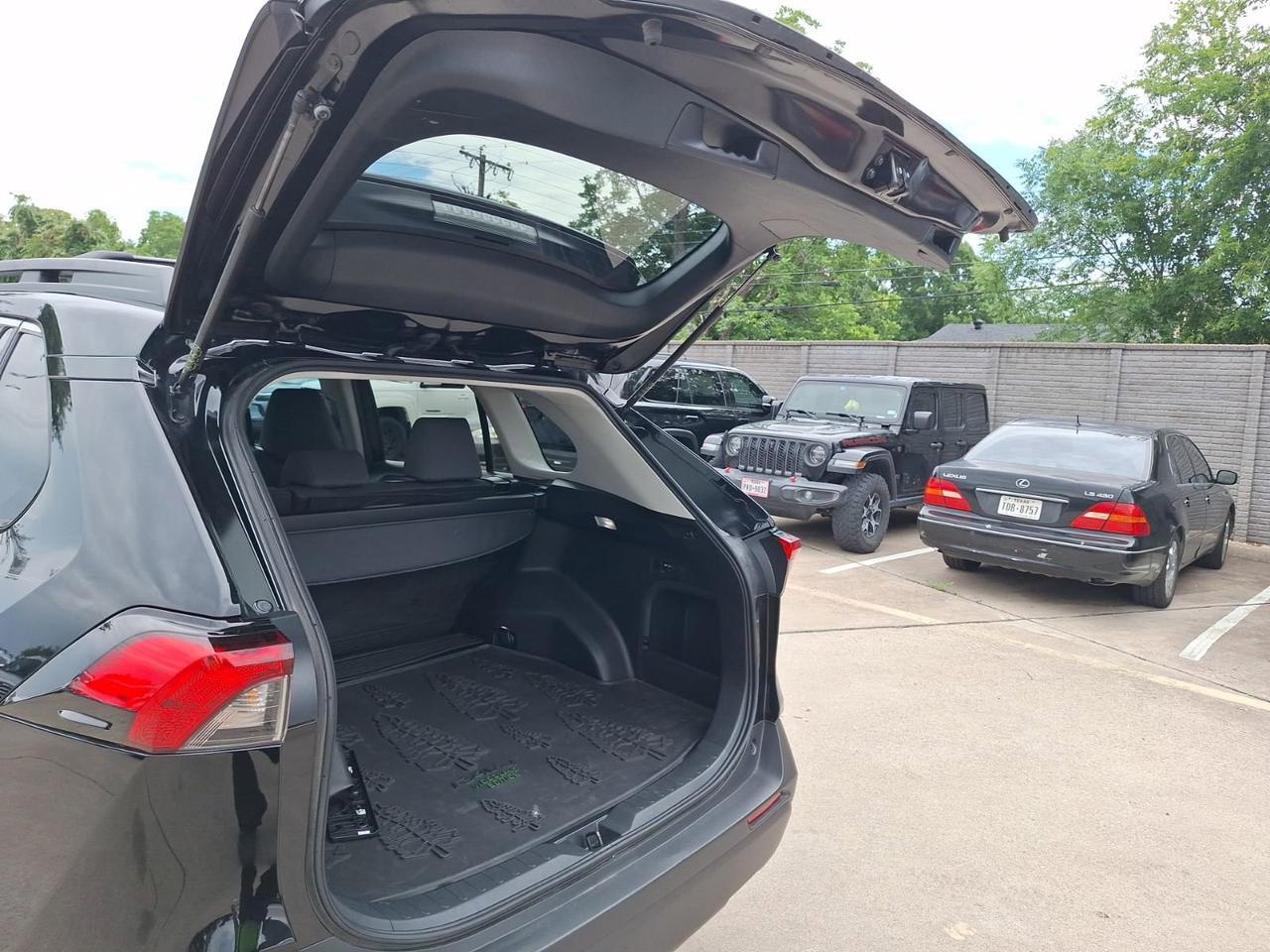 2024 Toyota RAV4 Hybrid Woodland Hurst TX