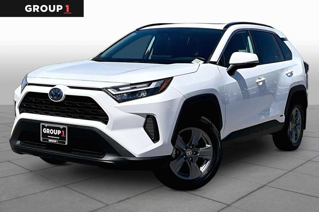 2024 Toyota RAV4 Hybrid XLE