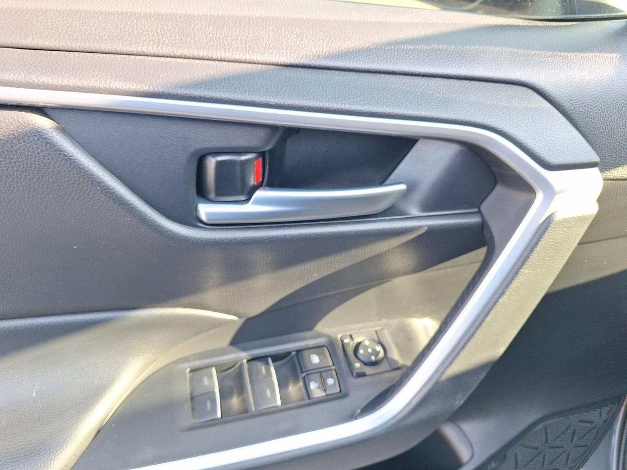 2024 Toyota RAV4 Hybrid XLE Hurst TX