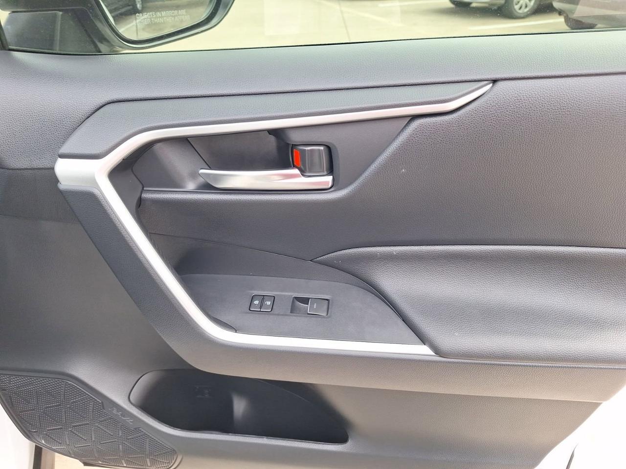 2024 Toyota RAV4 Hybrid XLE Hurst TX