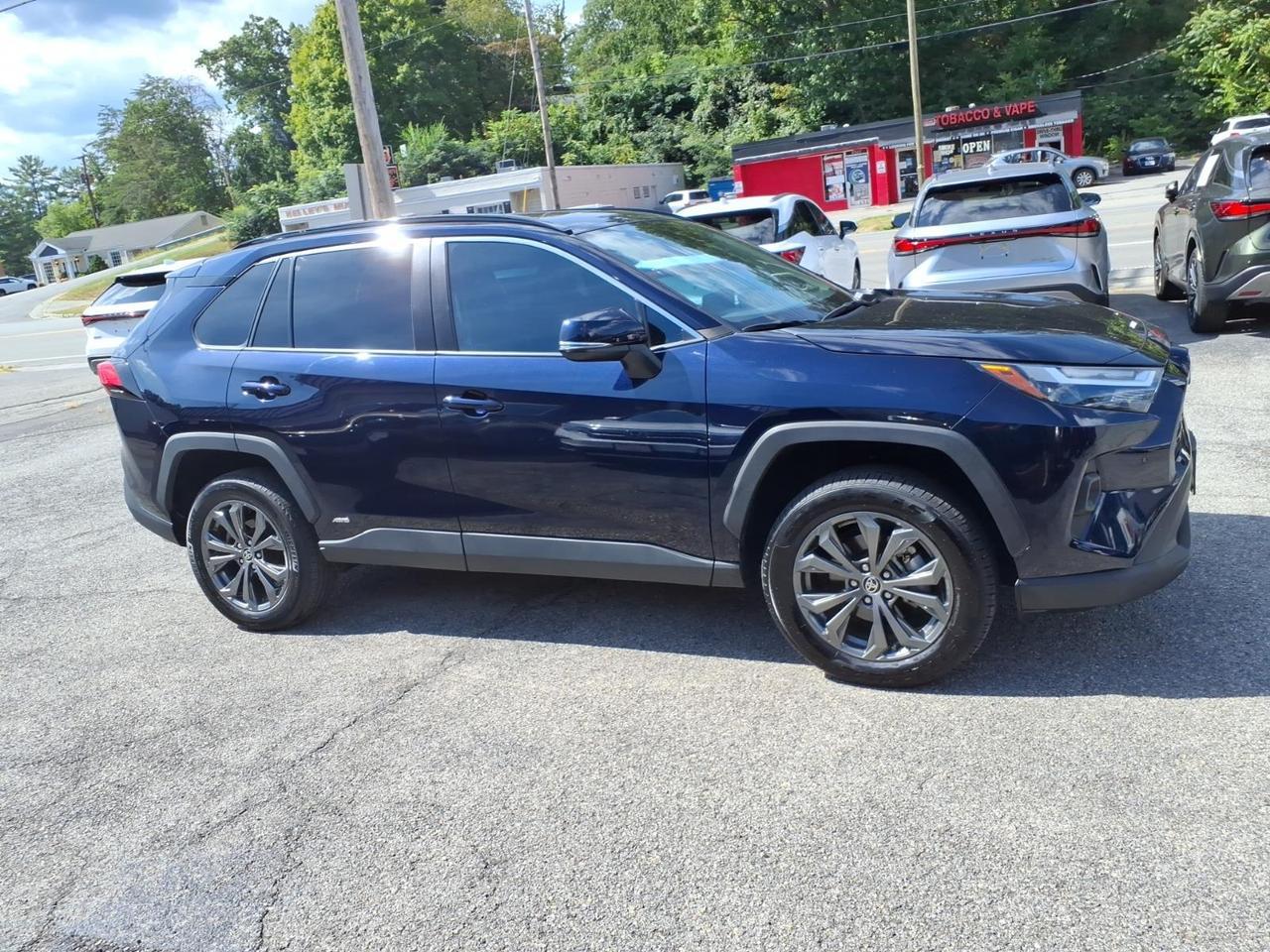 2024 Toyota RAV4 Hybrid XLE Premium