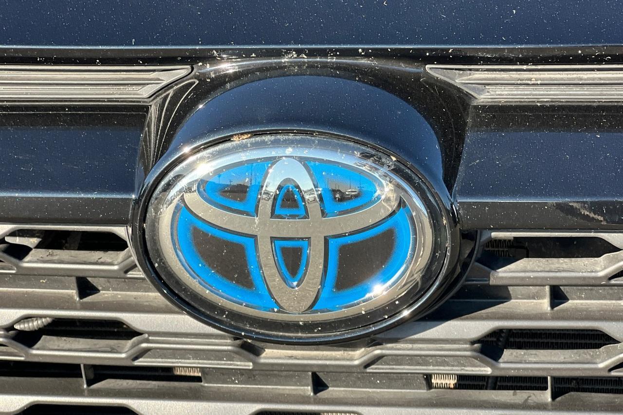 2024 Toyota RAV4 Hybrid XLE Premium Roseville CA