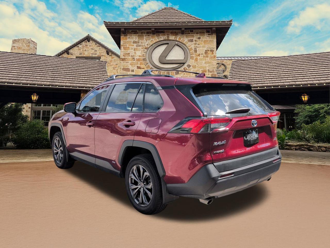 2024 Toyota RAV4 Hybrid XLE Premium