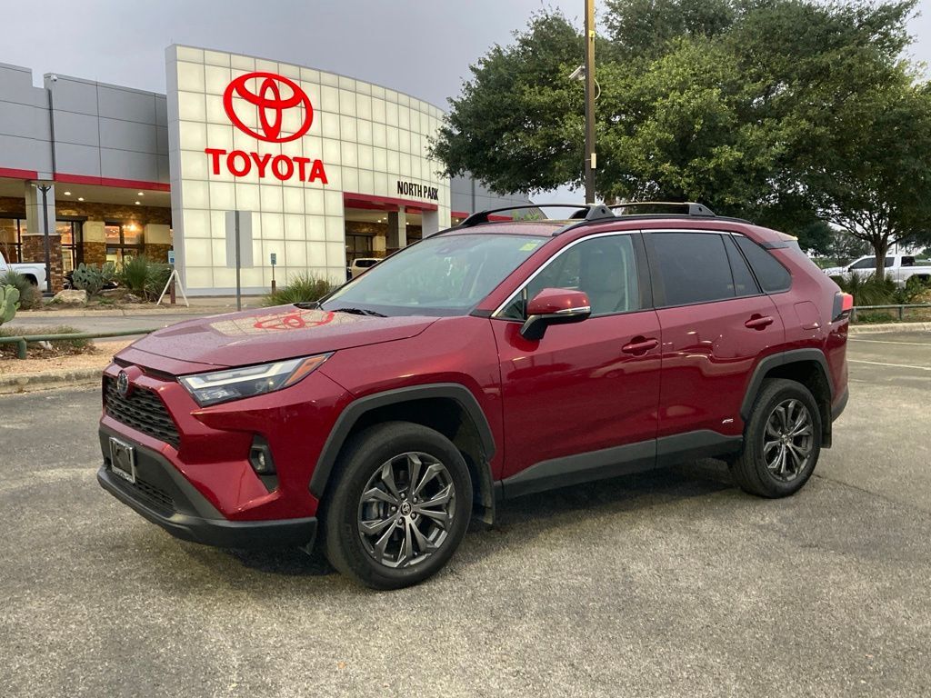 2024 Toyota RAV4 Hybrid XLE Premium