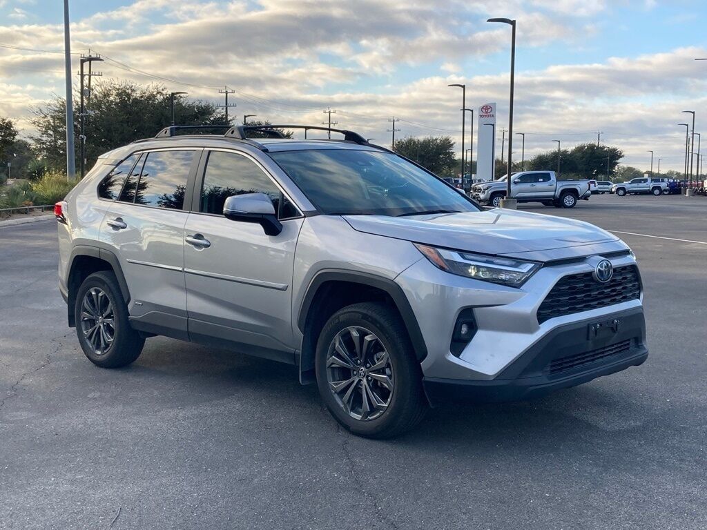 2024 Toyota RAV4 Hybrid XLE Premium