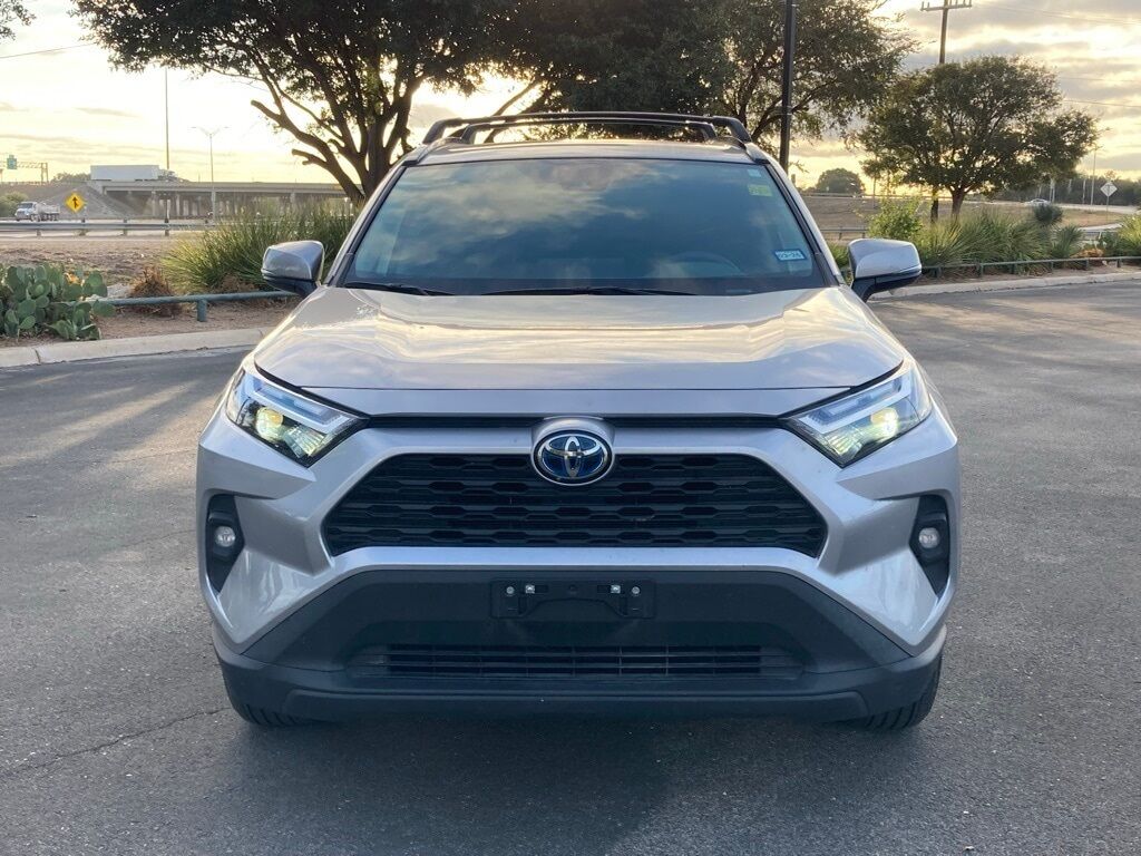 2024 Toyota RAV4 Hybrid XLE Premium