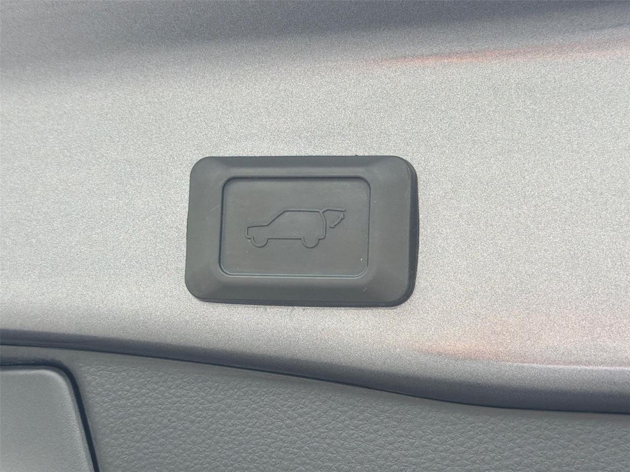 2024 Toyota RAV4 Hybrid XLE Premium Hagerstown MD