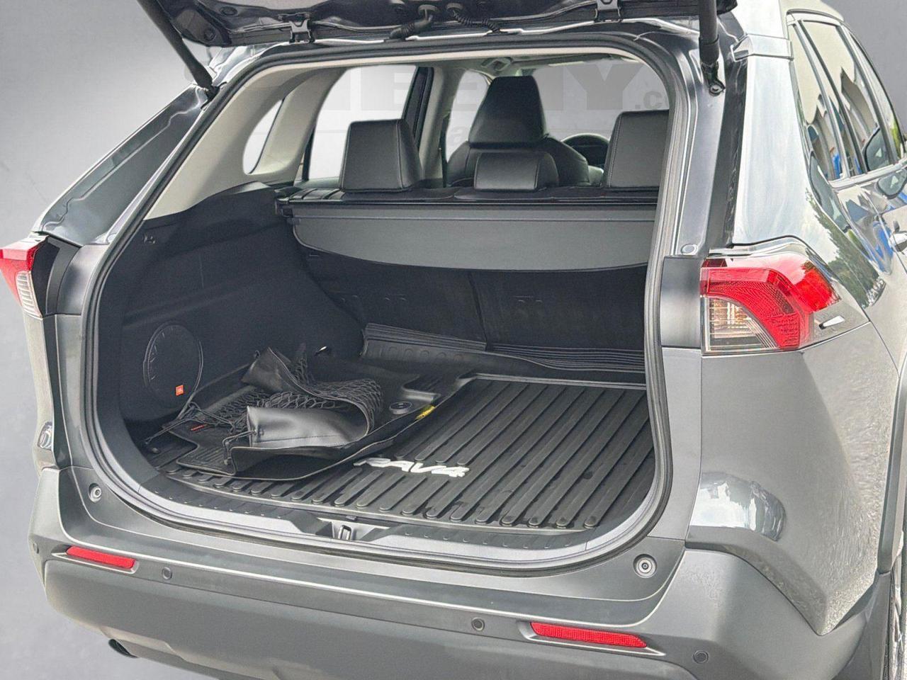 2024 Toyota RAV4 Hybrid XLE Premium Hagerstown MD