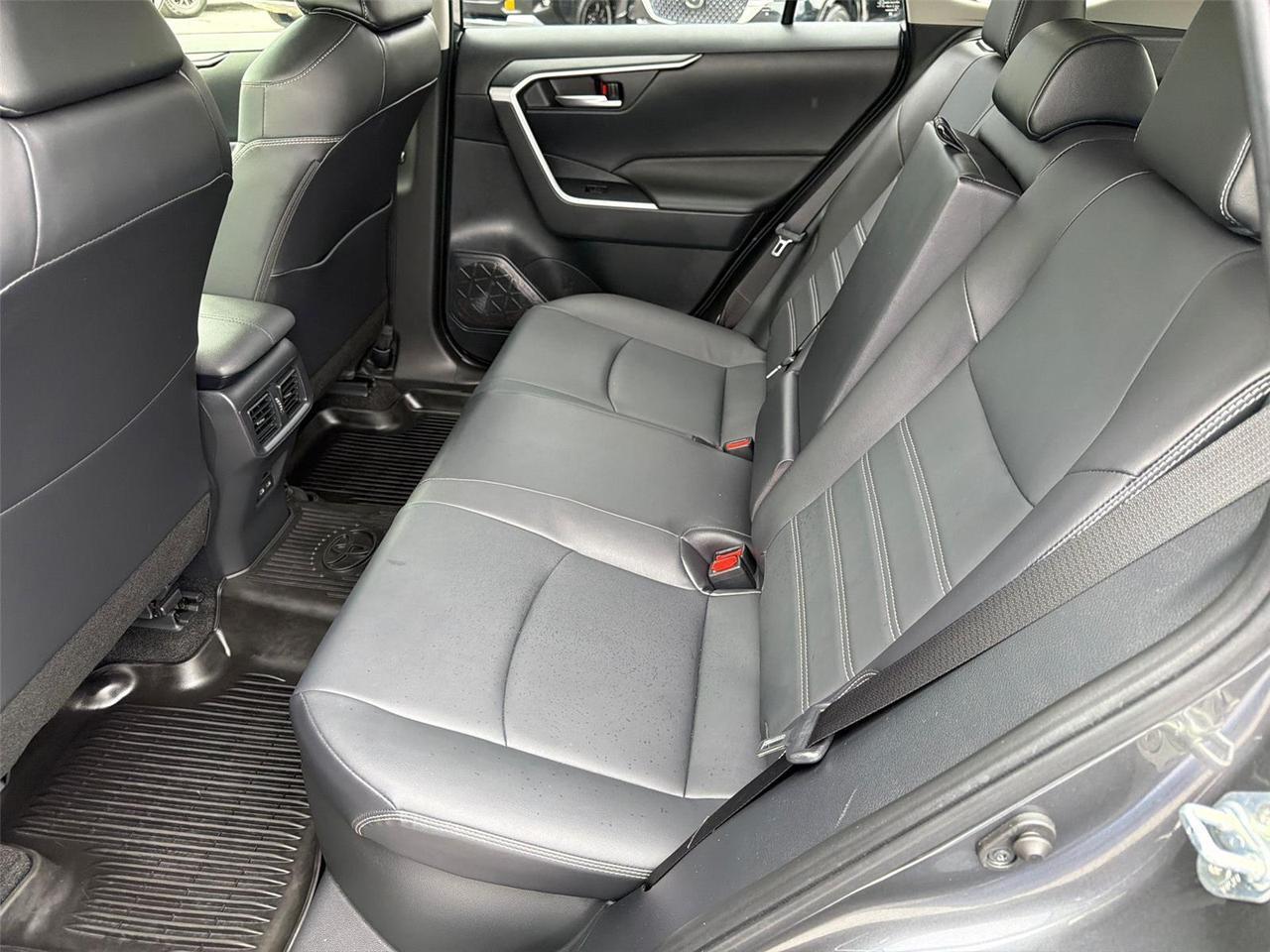 2024 Toyota RAV4 Hybrid XLE Premium Hagerstown MD