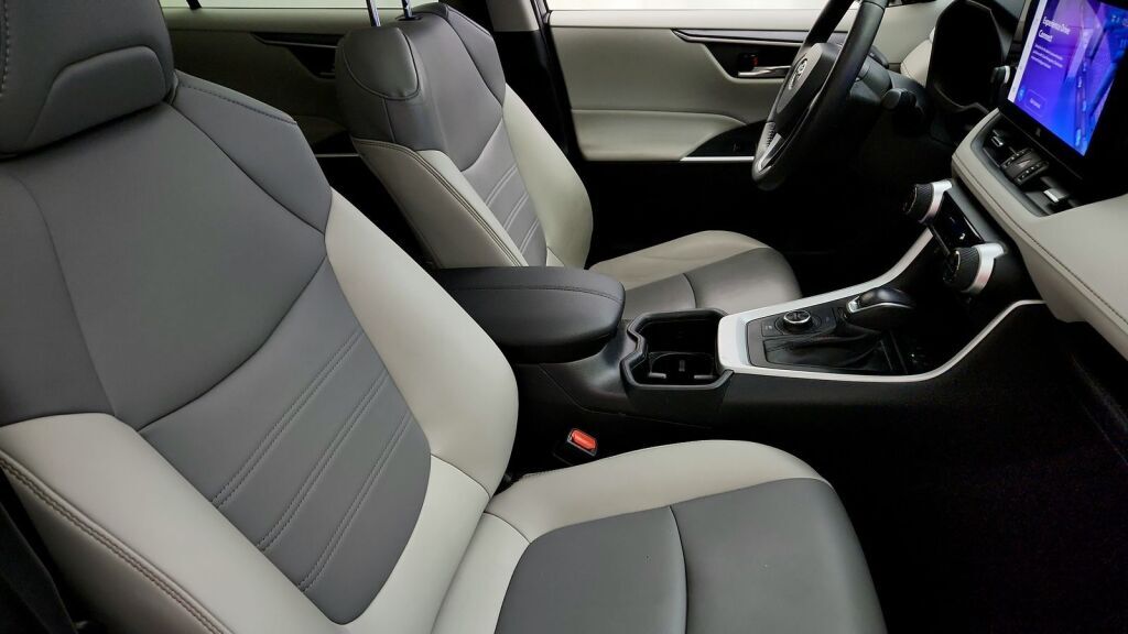 2024 Toyota RAV4 Hybrid XLE Premium Laurel MD