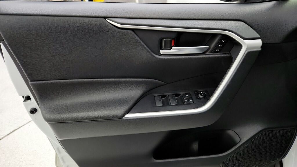 2024 Toyota RAV4 Hybrid XLE Premium Laurel MD