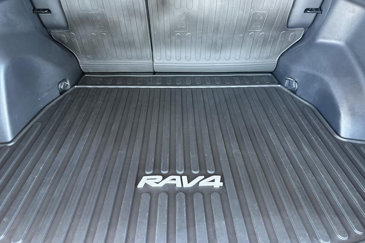2024 Toyota RAV4 Hybrid XLE Roseville CA