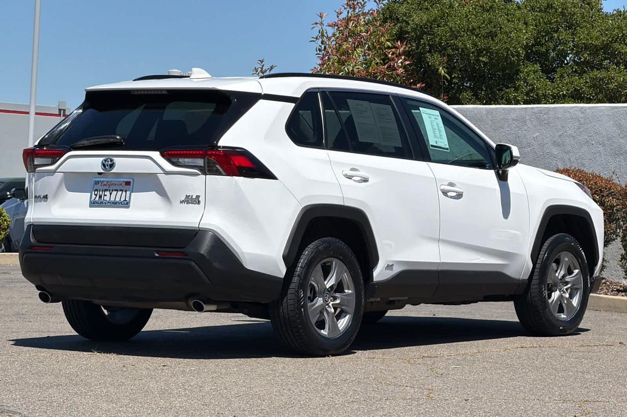 2024 Toyota RAV4 Hybrid XLE