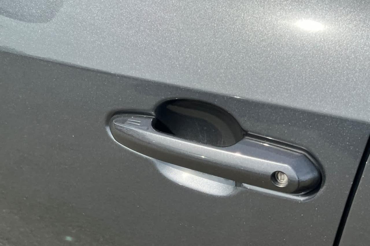 2024 Toyota RAV4 Hybrid XLE Roseville CA