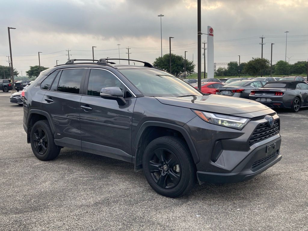2024 Toyota RAV4 Hybrid XLE