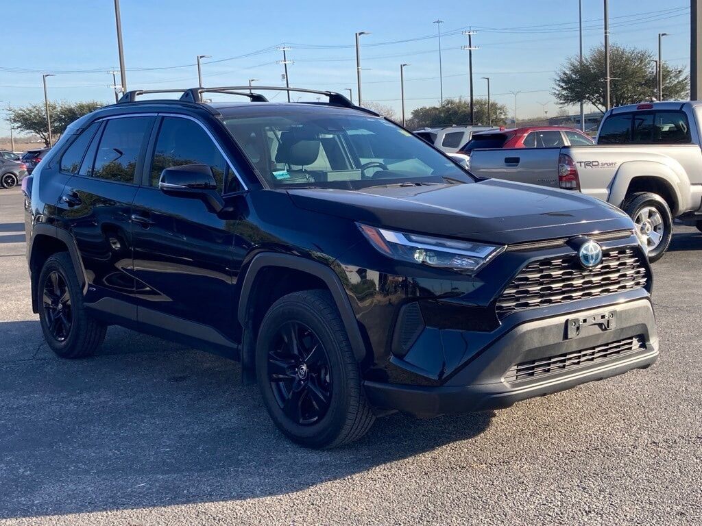 2024 Toyota RAV4 Hybrid XLE