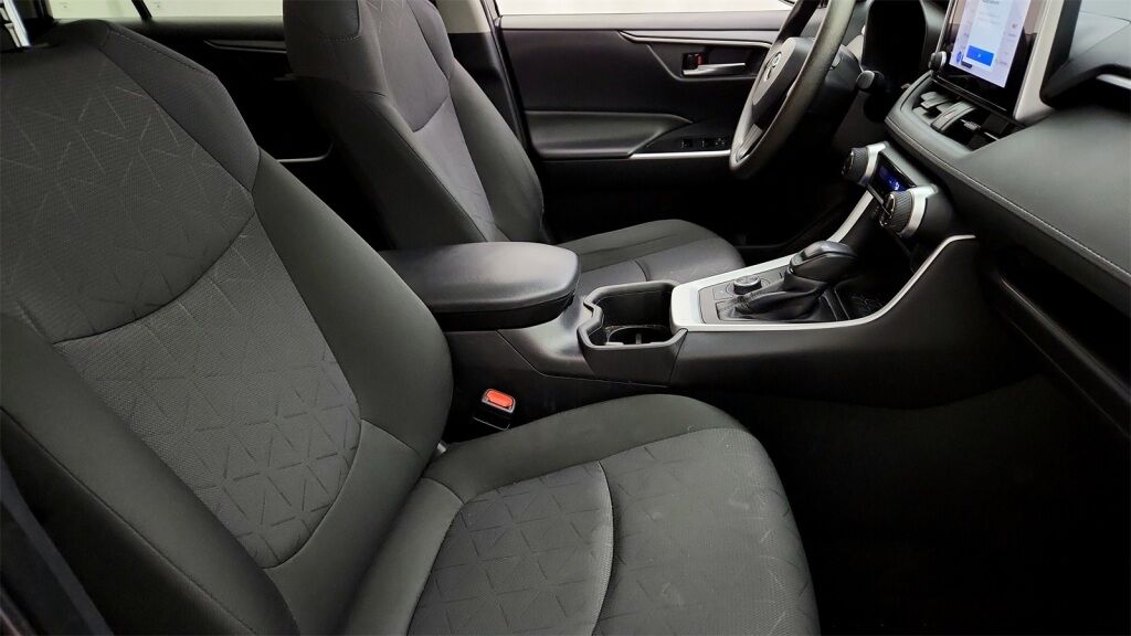 2024 Toyota RAV4 Hybrid XLE Laurel MD