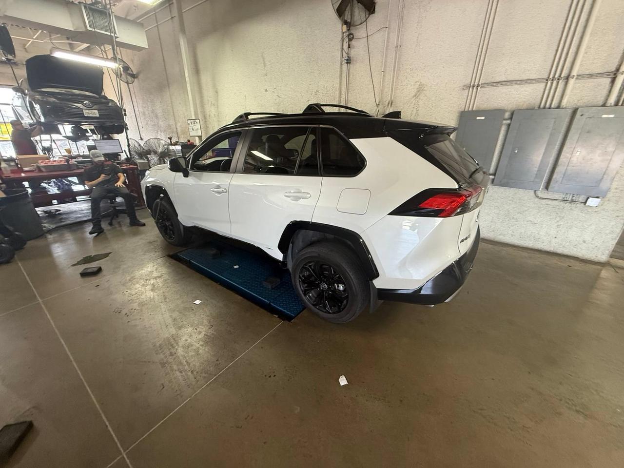 2024 Toyota RAV4 Hybrid XSE Hurst TX