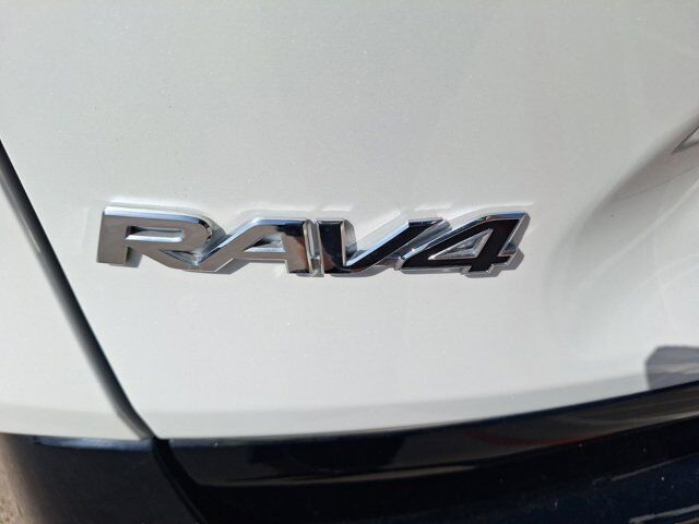 2024 Toyota RAV4 Hybrid XSE Hurst TX